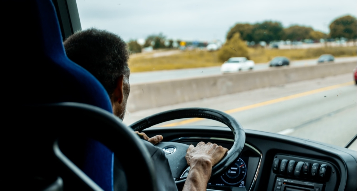 How to Build a Driver Pipeline That Does Not Run Dry: An AI Sourcing Guide for Logistics Teams